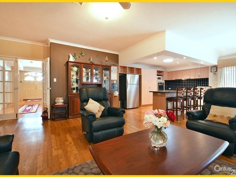 20 Bantry Bend, Mindarie WA 6030