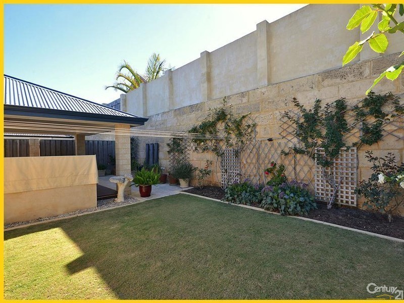 20 Bantry Bend, Mindarie WA 6030