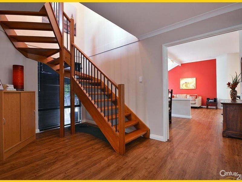 7 Tees Court, Mindarie WA 6030