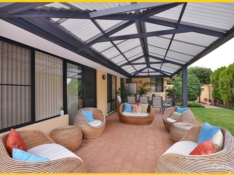 7 Tees Court, Mindarie WA 6030