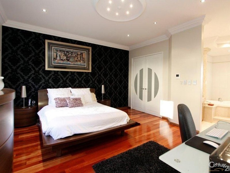 8 Kings Lynn Rise, Mindarie WA 6030