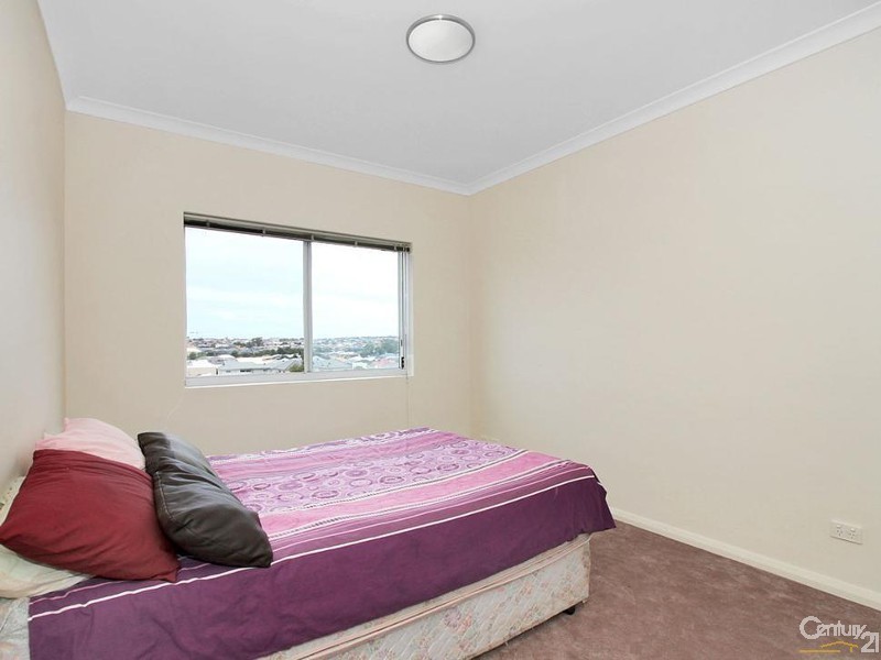 16/10 Pavonia Link, Clarkson WA 6030