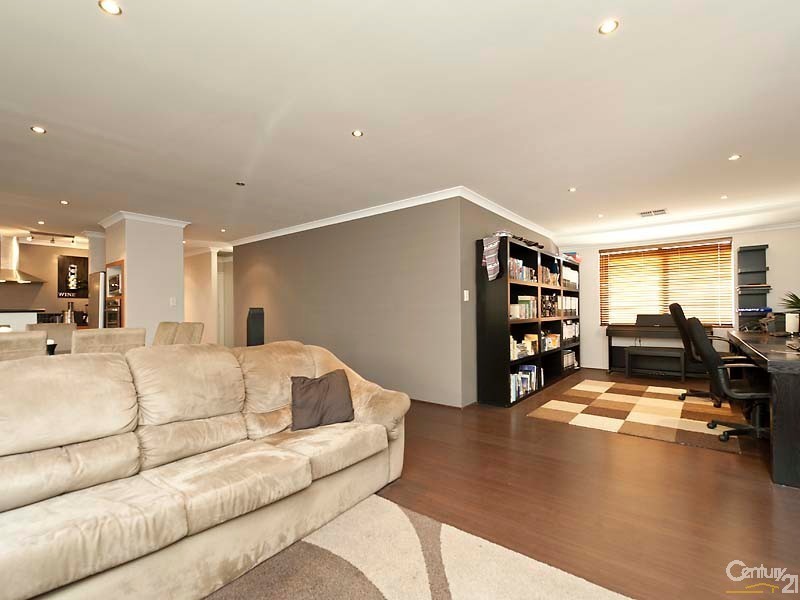 120 Ocean Keys Blvd, Clarkson WA 6030