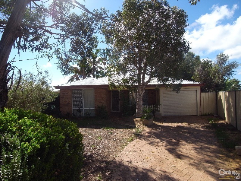 8 Steen Court, Clarkson WA 6030
