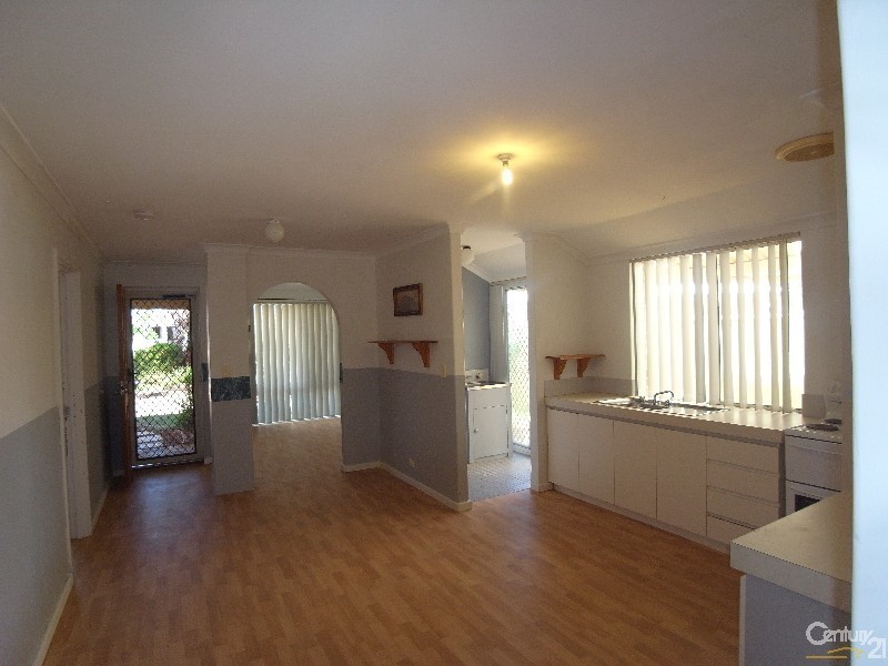 8 Steen Court, Clarkson WA 6030