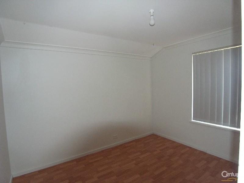 8 Steen Court, Clarkson WA 6030