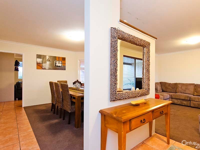 21 Mintaro Parade, Quinns Rocks WA 6030