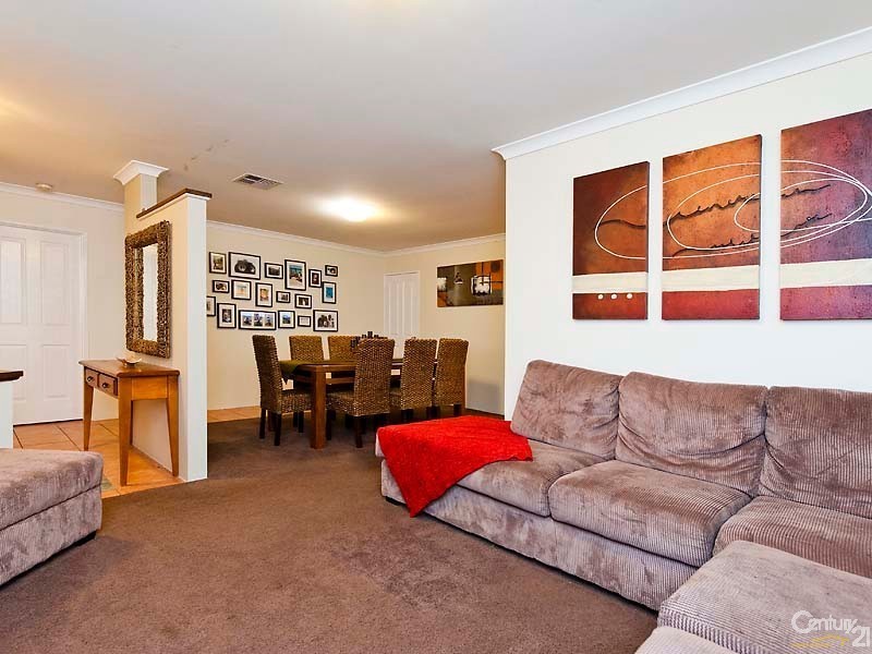 21 Mintaro Parade, Quinns Rocks WA 6030