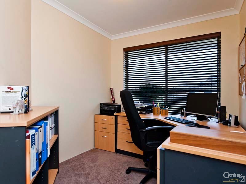 21 Mintaro Parade, Quinns Rocks WA 6030