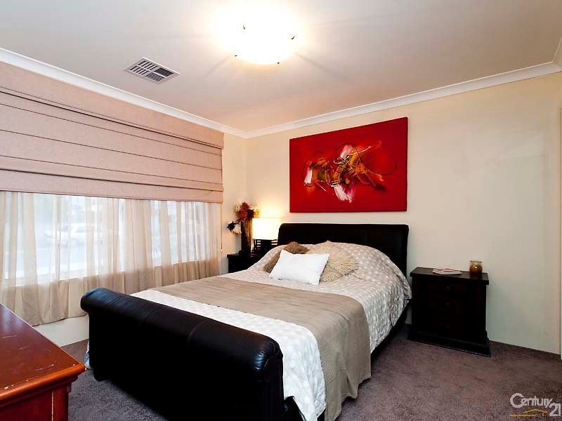 21 Mintaro Parade, Quinns Rocks WA 6030