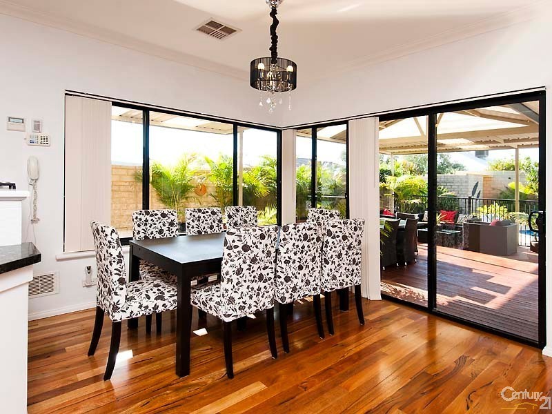 23 Long Beach Promenade, Mindarie WA 6030