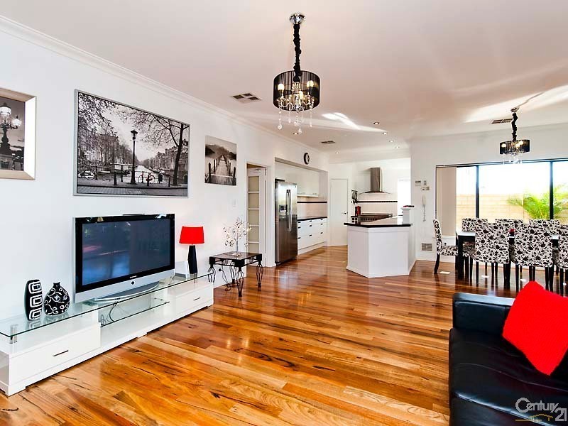 23 Long Beach Promenade, Mindarie WA 6030