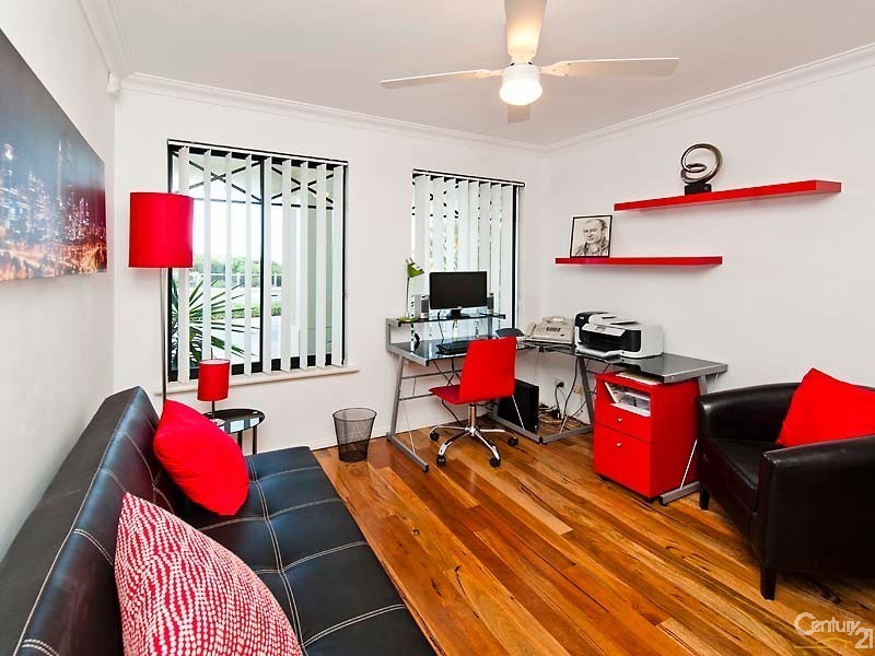 23 Long Beach Promenade, Mindarie WA 6030