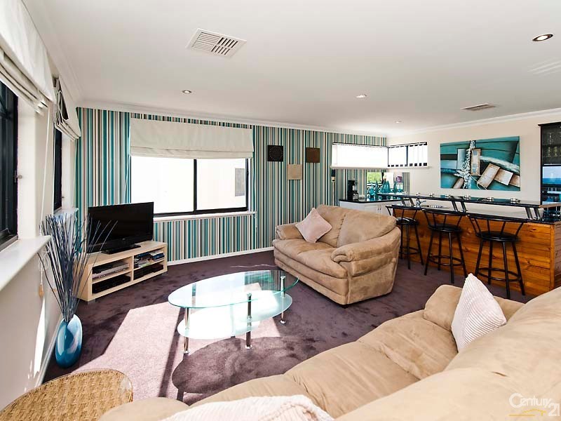 23 Long Beach Promenade, Mindarie WA 6030