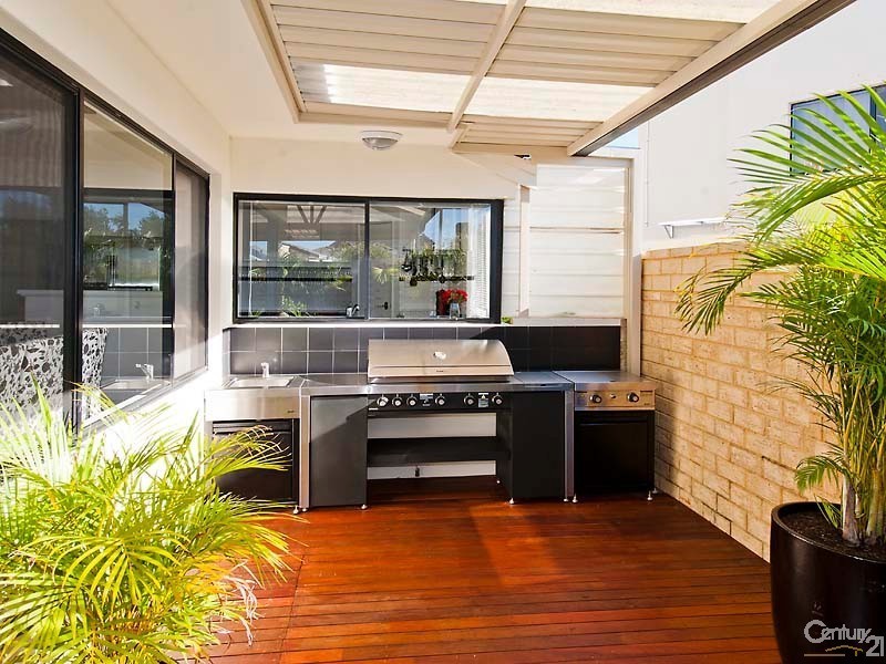 23 Long Beach Promenade, Mindarie WA 6030