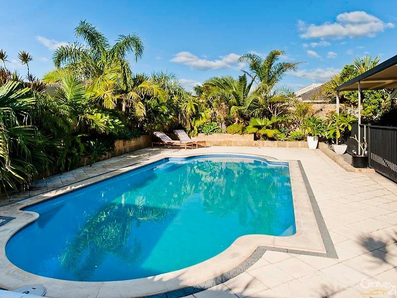 23 Long Beach Promenade, Mindarie WA 6030