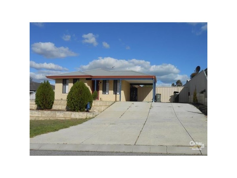 17 Drammen Elbow, Merriwa WA 6030