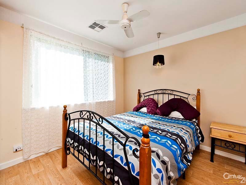 22 Santa Way, Wanneroo WA 6065