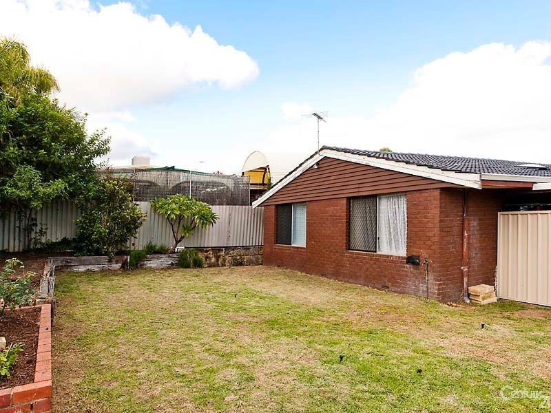 22 Santa Way, Wanneroo WA 6065