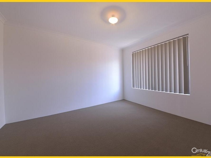 4/11 Hodnet Bend, The Vines WA 6069