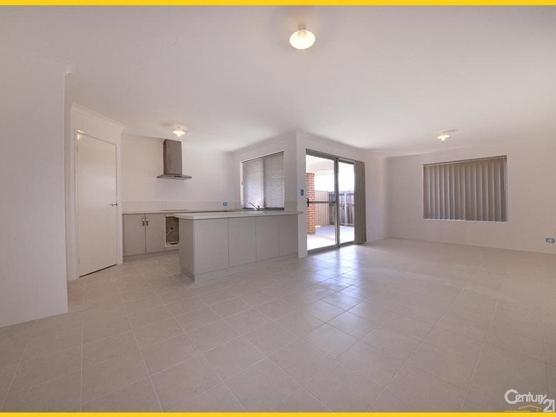4/11 Hodnet Bend, The Vines WA 6069