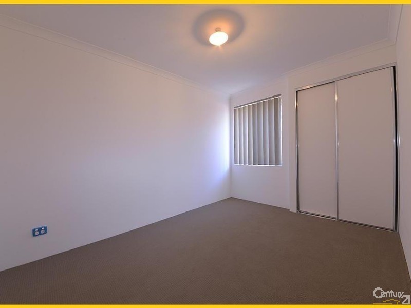 4/11 Hodnet Bend, The Vines WA 6069