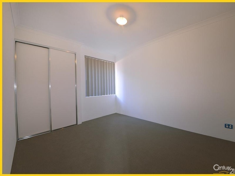 4/11 Hodnet Bend, The Vines WA 6069