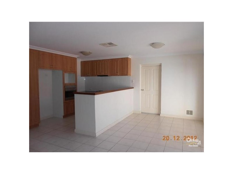 unit 4/13 Santarosa Way, Stirling WA 6021