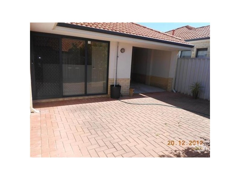 unit 4/13 Santarosa Way, Stirling WA 6021