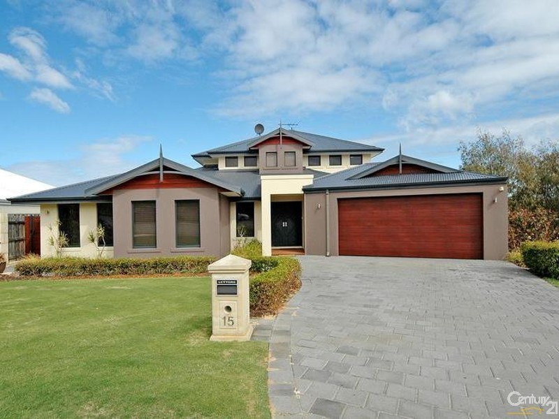 15 Crofton Cove, Mindarie WA 6030