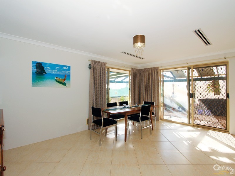 70 Whitfield Drive, Two Rocks WA 6037