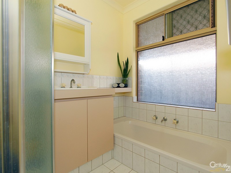 70 Whitfield Drive, Two Rocks WA 6037