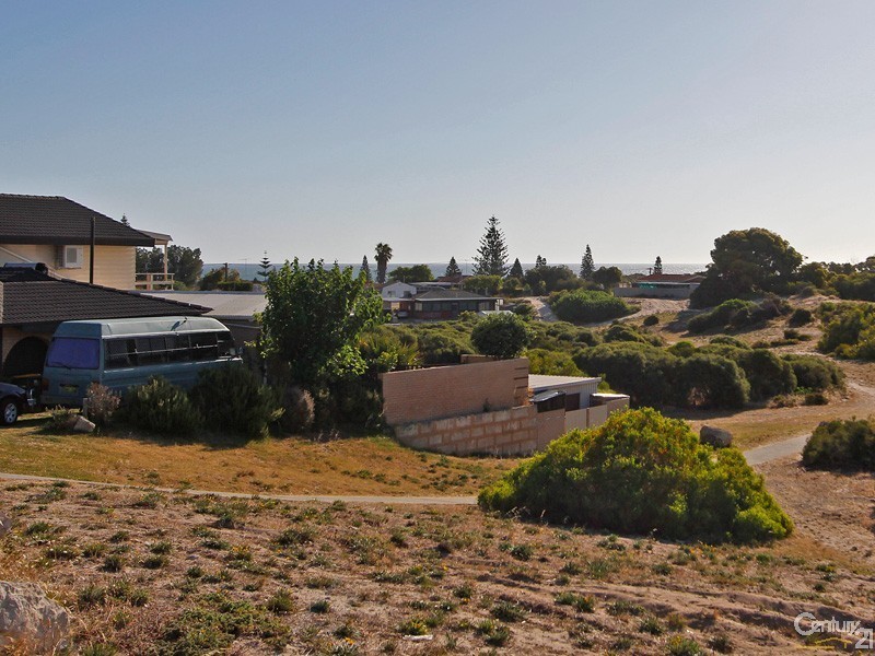 70 Whitfield Drive, Two Rocks WA 6037