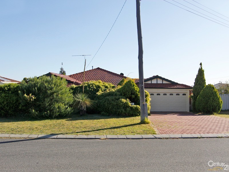 70 Whitfield Drive, Two Rocks WA 6037