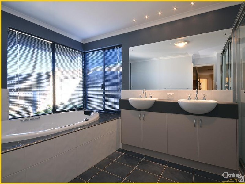 9 Andros Circuit, Mindarie WA 6030