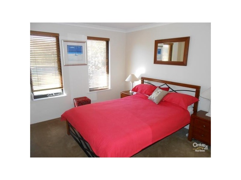 2 Tallinn Loop, Mindarie WA 6030