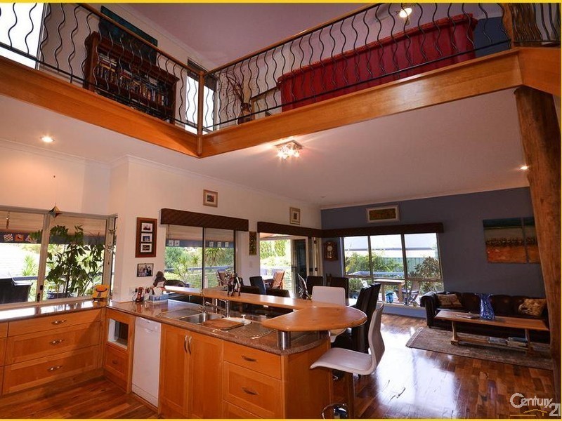 16 Javez Drive, Quinns Rocks WA 6030