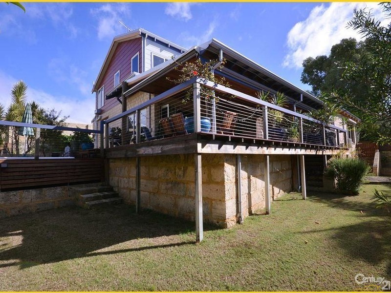 16 Javez Drive, Quinns Rocks WA 6030