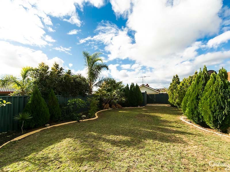 10 Hakata Place, Merriwa WA 6030