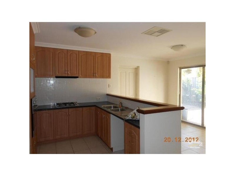 unit 4/13 Santarosa Way, Stirling WA 6021