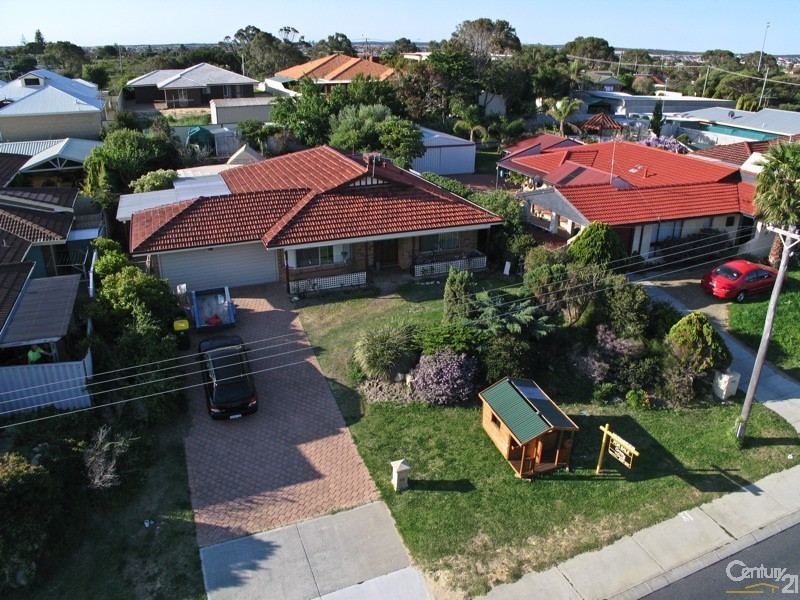 23 Mindarie Drive, Quinns Rocks WA 6030