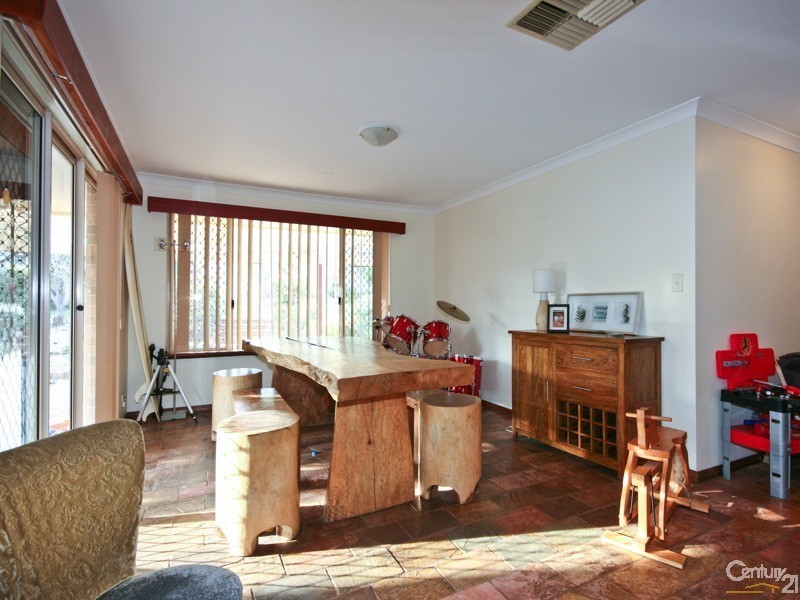 23 Mindarie Drive, Quinns Rocks WA 6030