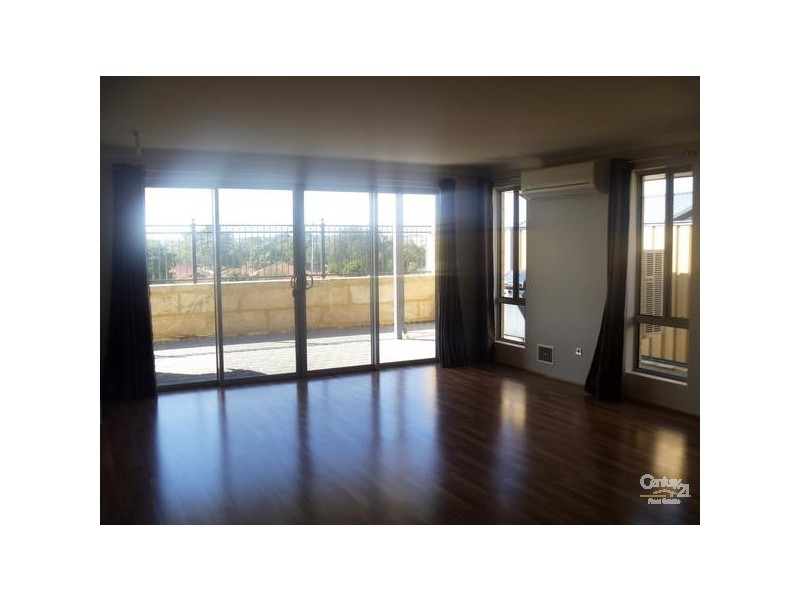 11 Hollywood Heights, Clarkson WA 6030