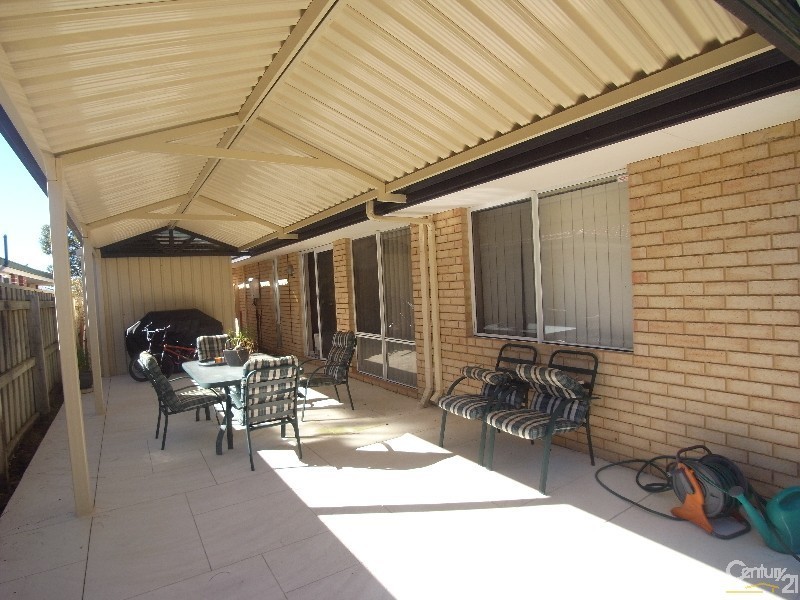 16 Sandow Green, Clarkson WA 6030