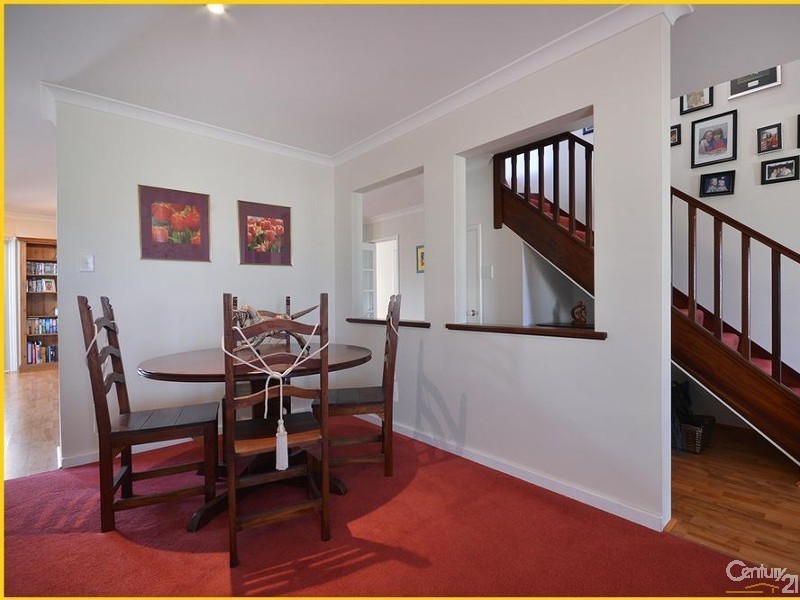 2 Crofton Cove, Mindarie WA 6030