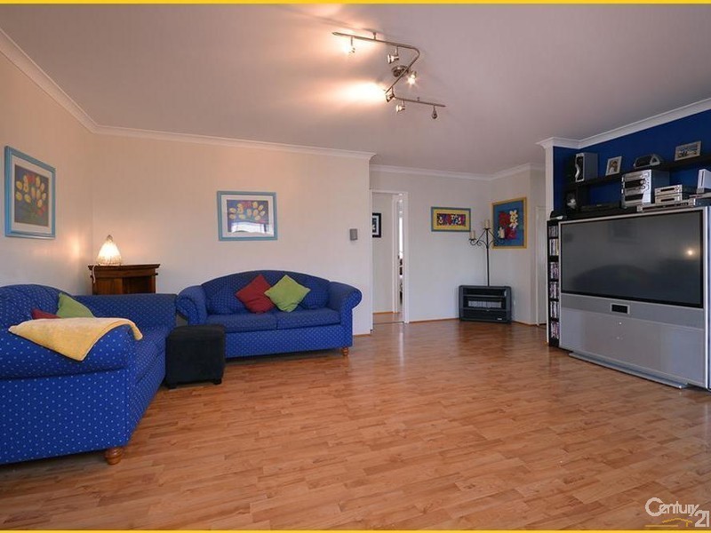 2 Crofton Cove, Mindarie WA 6030