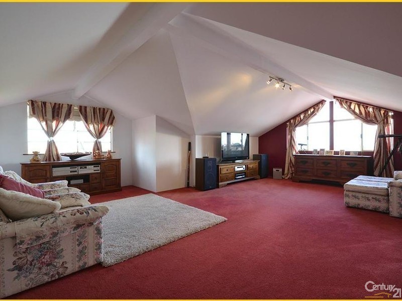 2 Crofton Cove, Mindarie WA 6030