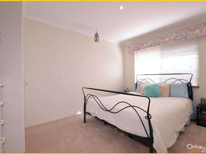 2 Crofton Cove, Mindarie WA 6030