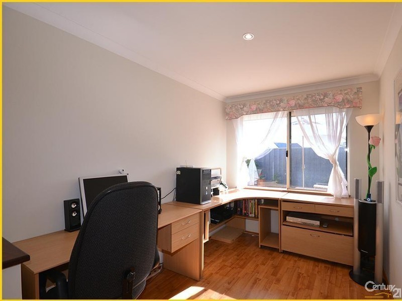 2 Crofton Cove, Mindarie WA 6030