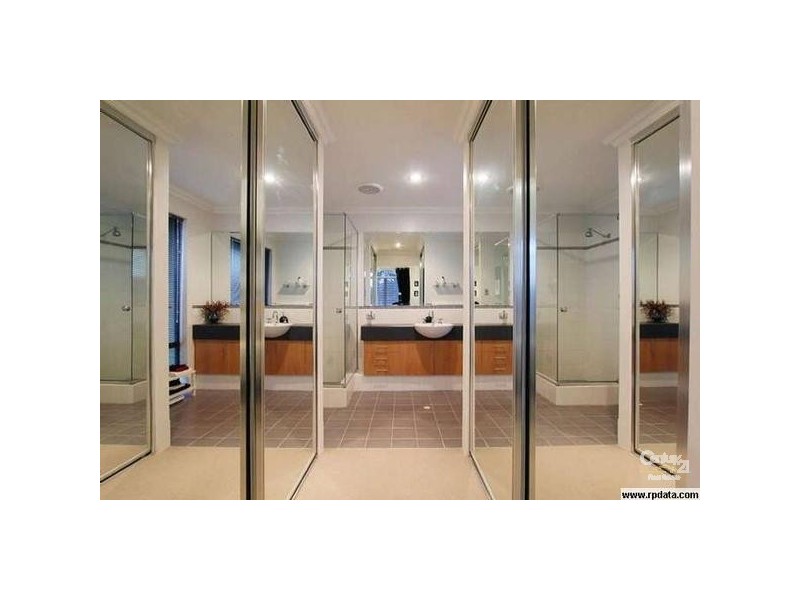 154 Golf Links, Carramar WA 6031